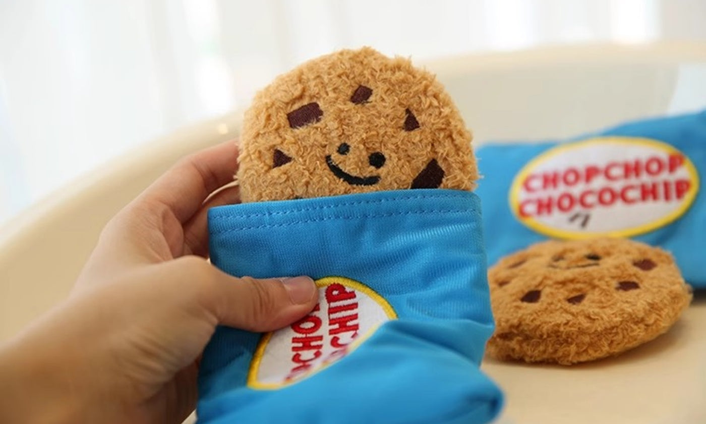 Cookie Treat Puzzle Toy: Hide Treats, Hear the Crinkle, Watch Focus Happen