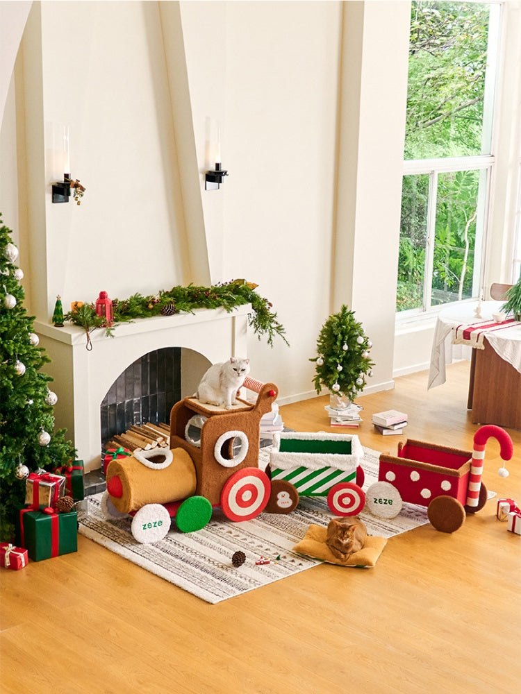 ZEZE Reindeer Train Cat Playset