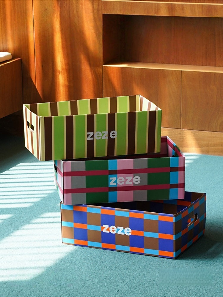 ZEZE Plaid Cat Box