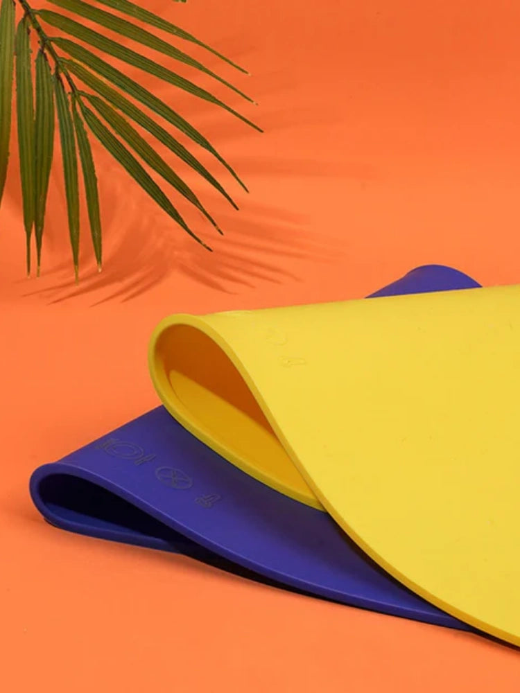 Geometric Silicone Pet Feeding Mat Set