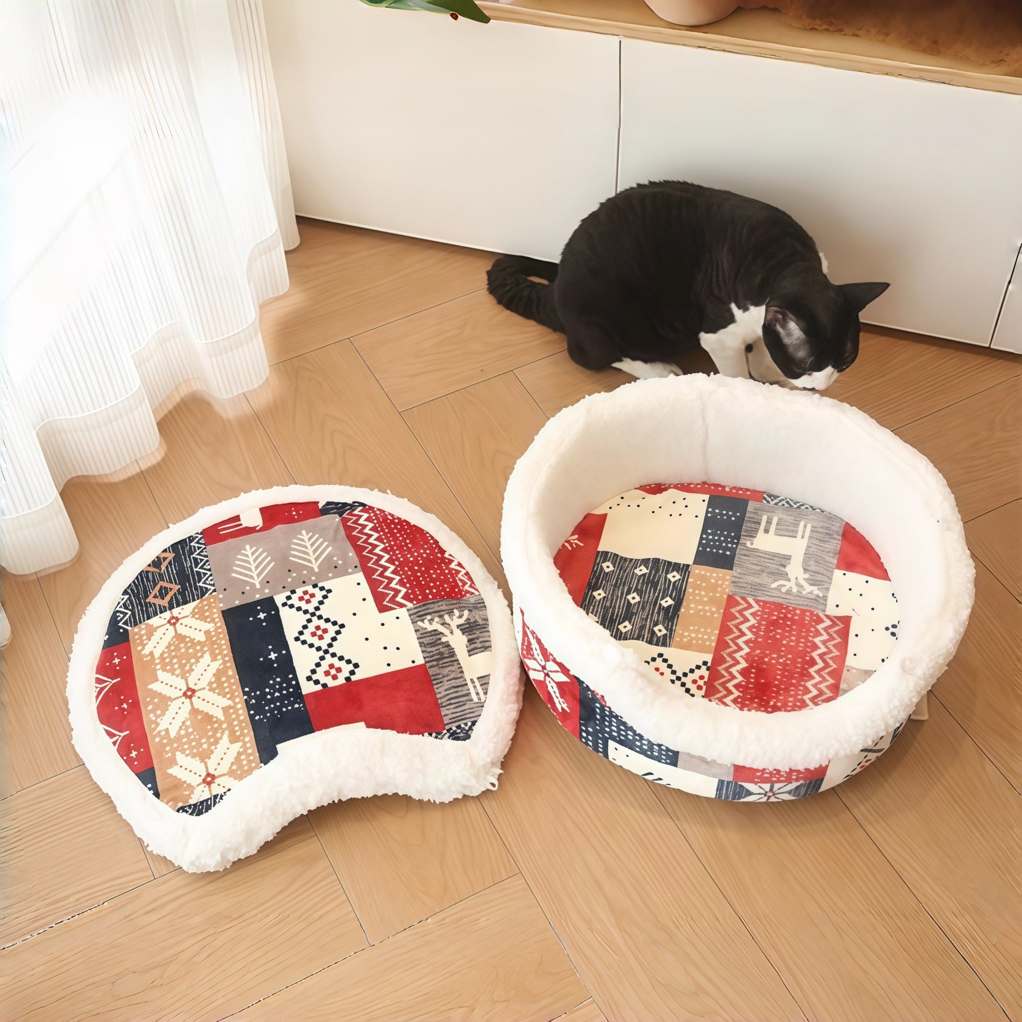 Dorayaki Enclosed Cat Bed